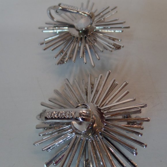 Sarah Coventry (Signed all 3 pieces) Starburst Atomic Brooch & Clip on Ear Rings - Picture 5 of 11